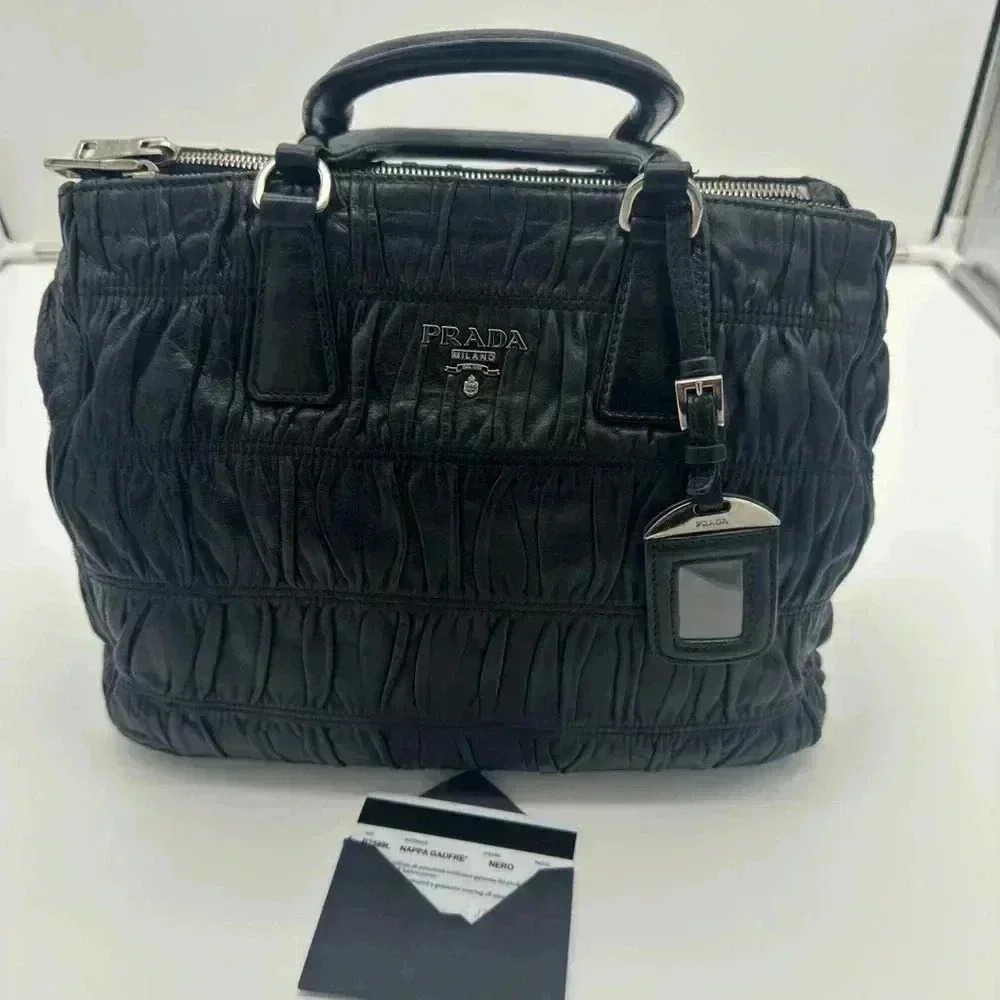 PRADA Nappa Gaufre B2599L Nero + 🆓 ENTRUPY COA